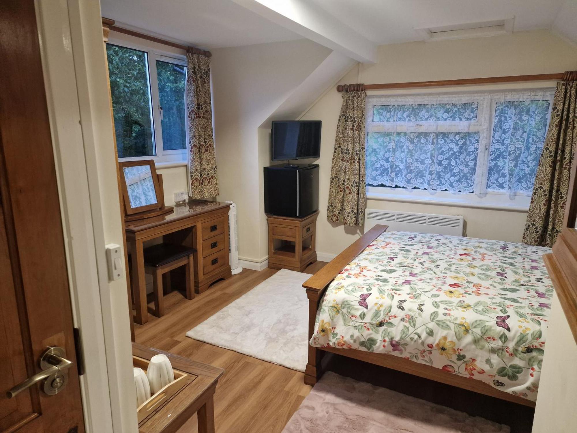 Woodvale Bungalow Little Haven Eksteriør billede