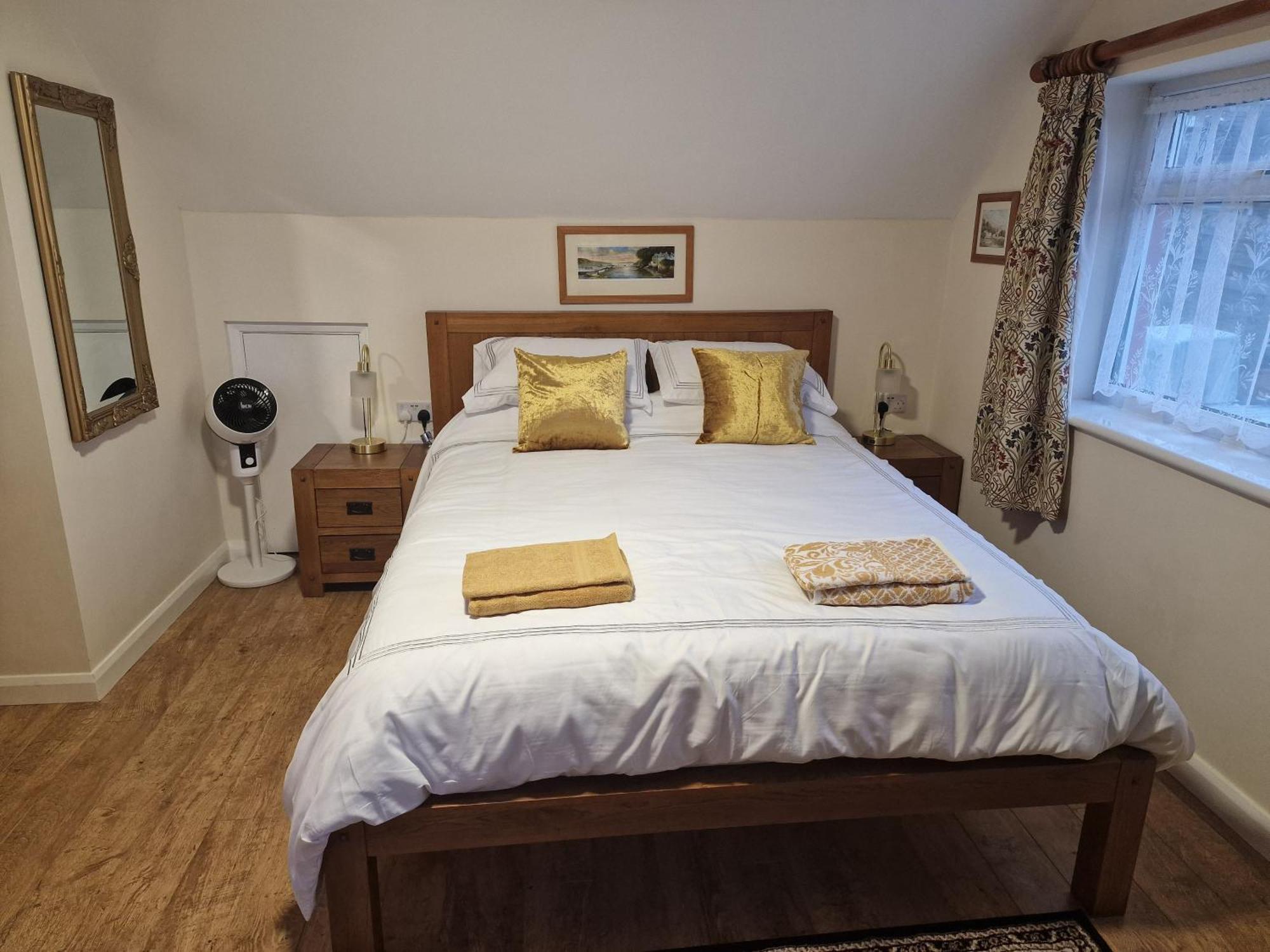 Woodvale Bungalow Little Haven Eksteriør billede